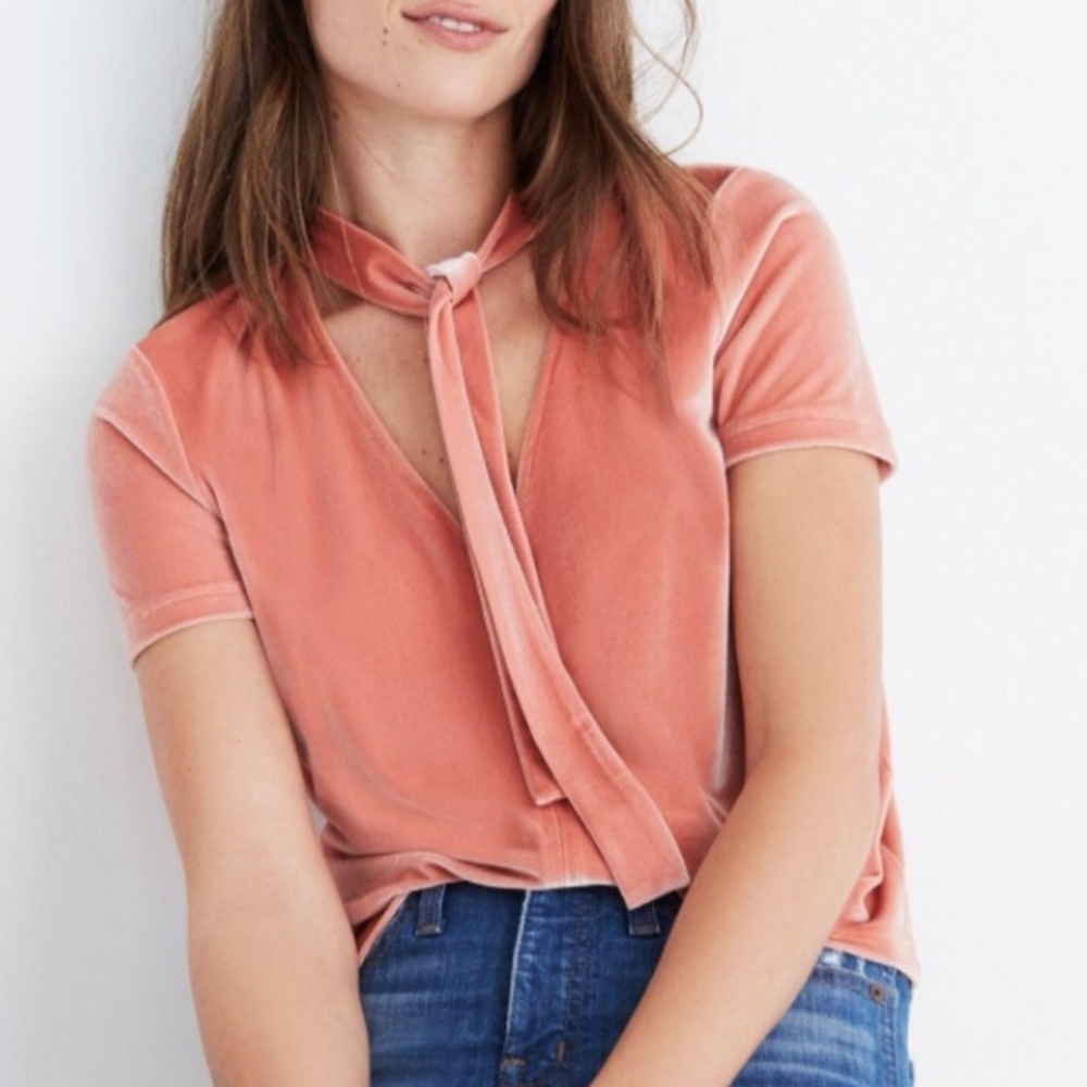 Madewell Short Sleeve Velvet Tie Neck Top Size Medium Boho Dried Coral - Picture 2 of 11